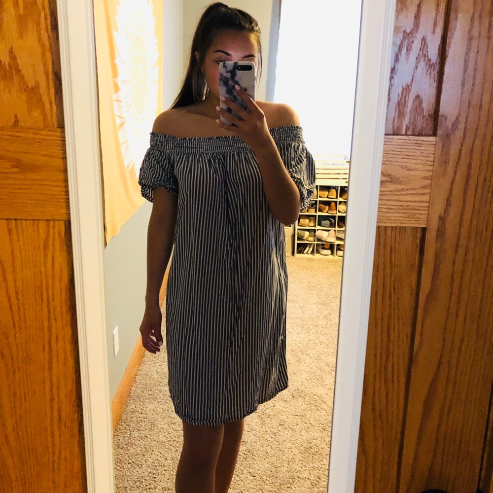 Blue and White Striped Dress 💙🤍